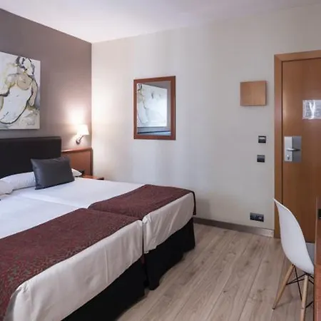 Catalonia Castellnou Hotel